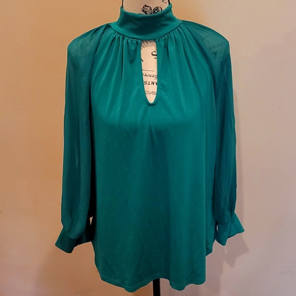 New York and Company Kelly Green blouse